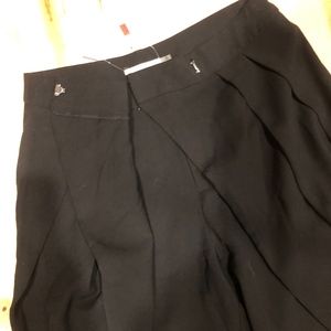 Flare Trousers/ DressPants - New - Black (small)